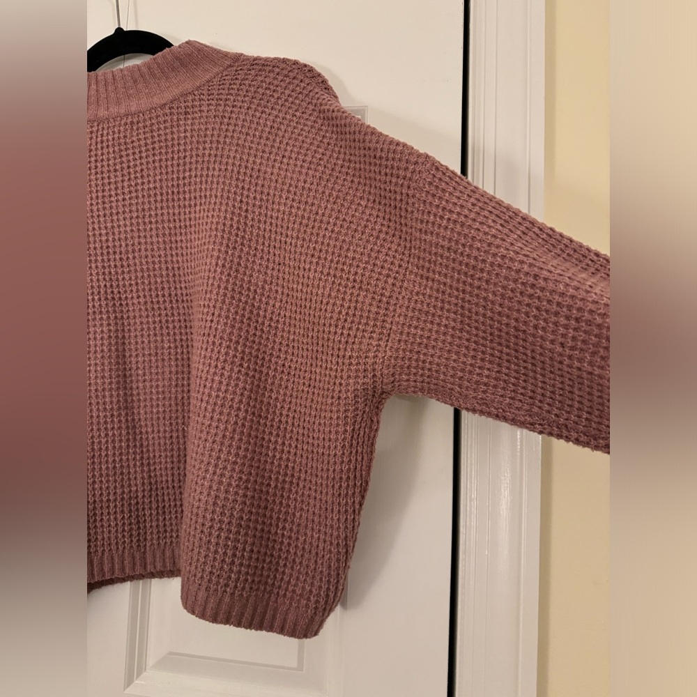 Hollister Cozy Sweater - Picture 9 of 9